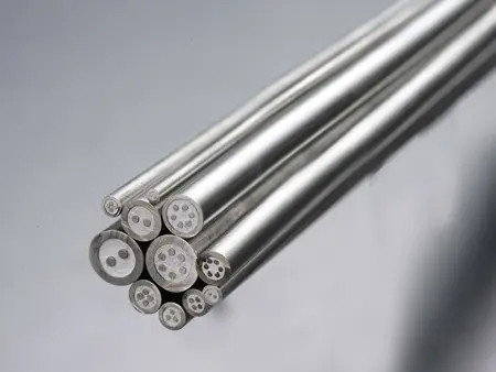 Buy Comprehensive Certifications MI Cable with 0~1100℃ Temperature Range and 2/4/6 Core Options for Industrial Environments at wholesale prices