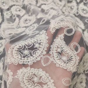 Water Soluble White Coloured Embroidery Fabric Polyester Cotton Lace Material