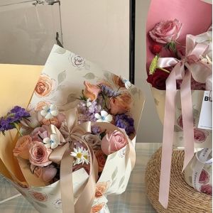 Mother's Day Eternal Night Starry River flower wrapping paper, thickened rose