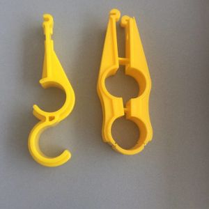 Broiler Nipple Drinker Plastic Pipe Hooks Yellow PVC Pipe Hook