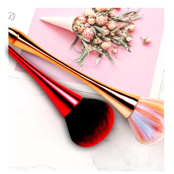 Synthetic Hair Long Handle Nail Art Dust Brush for Smooth and Thorough Powder Removal