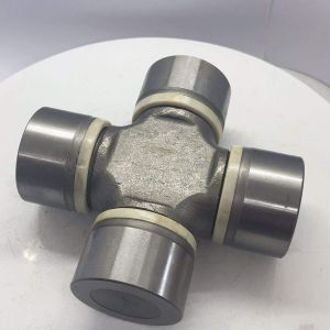 Sinotruk HOWO Truck Car Transmission Parts 62X160 Universal Joint