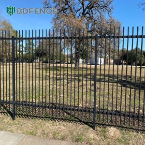 Value Pack Tubular Steel Fence Includes Accessories