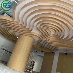 Environmental Friendly Linear Suspended Metal Ceiling 0.9mm White Aluminum