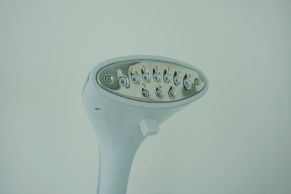 Single Pole Standing Clothes Steamer , Laundry Equipment Upright Fabric Steamer