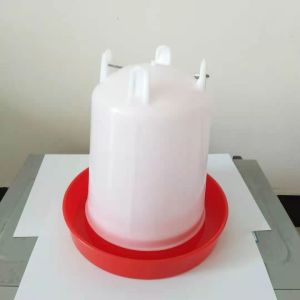 China Layers Broilers And Chicks 1l Automatic Chicken Drinkers And Feeders on sale