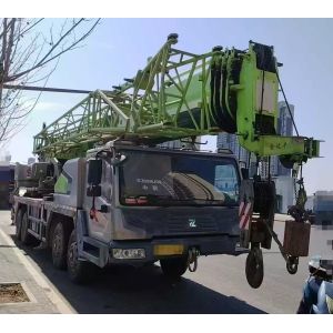 Quality March 2019 Zoomlion ZTC350H Crane Maximum Lifting Capacity 35 tons Jib Length 10.55-33.5 meters for sale