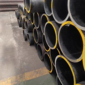 Hot Rolled ST37 Fluid Steel Tube Pipe 6m Carbon Welded
