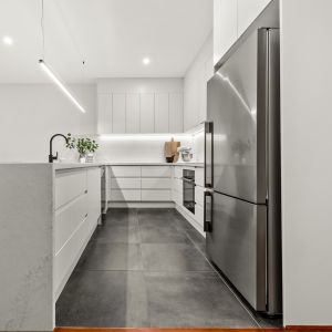 Customized U Shape PVC Kitchen Cabinet White For House