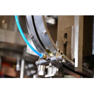 Beer / Beverage Glass Bottle Filling Machine , Automated Bottling Equipment