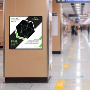 33.2 Inch Square LCD Digital Signage with 1920x1920 Resolution