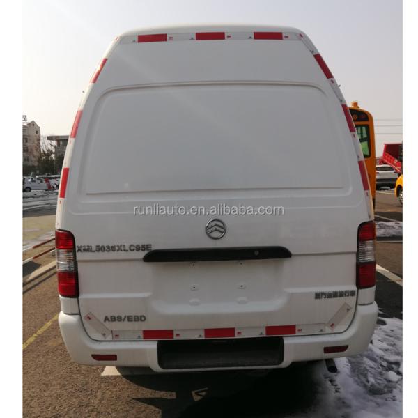 Diesel Fuel 4X2 Refrigerated Box Truck Freezer Van Truck For Meat And Fish In Dubai