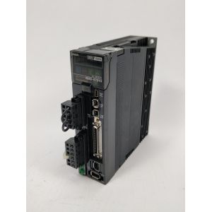 Quality R88D-KT01H OMRON R88D Series 100w Power Output AC Servo Driver for sale