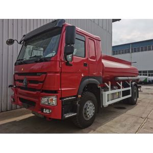 Sinotruk LHD Oil Fuel Tanker Truck 400L 20cbm 371HP
