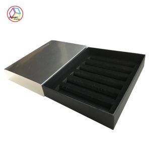 Gold Chocolate Box Plastic Coating Feature ISO9001 Certification