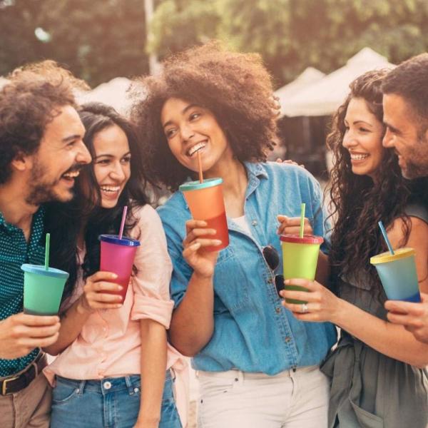 Reusable Color Changing Cold Cups Summer Magic Plastic Coffee tumbler With Straws Set of 5