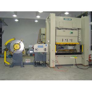 Fully Automatic Plate Metal Coil Leveling Feeder Vertical Unwinding Machine