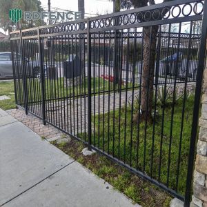Minimalist Design Tubular Steel Fence Contemporary