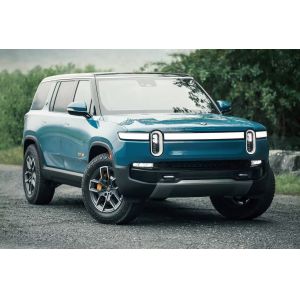 2023 RIVIAN R1S Four motors 800P.S wirange 660km hitting 60 mph in 3.1 s all