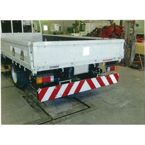 4.0ton Reflective Film Truck Mounted Attenuator Warning Absorbing Impact Force