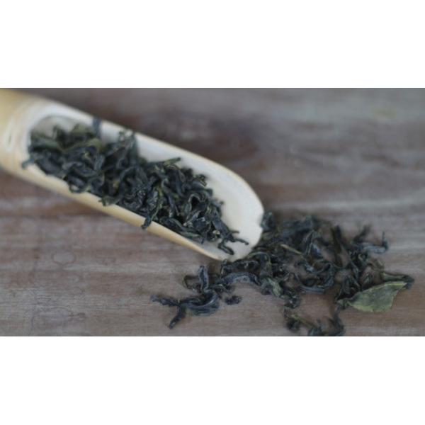 Spring Fresh Chinese Oolong Tea Wuyi Yancha Taste And Fragrance Sweetness