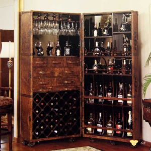Quality classical old style antique drinks cabinet for sale