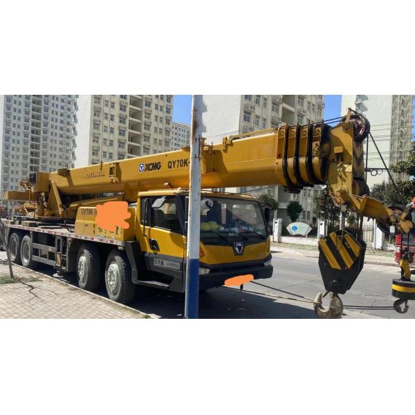 Buy Heavy Machinery 2013 Xg Used Truck Crane with ISO9001 Certification and 4 Shafts at wholesale prices