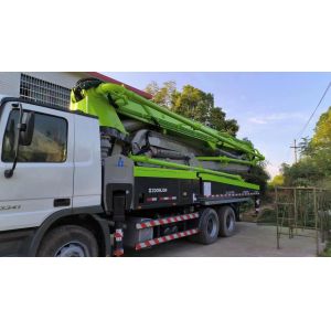 1400mm Feeding Height 2012 Zoomlion 47m Concrete Pump Truck in Good Renovated