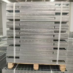 Aesthetically Pleasing Steel Grating, Enhancing Site Image