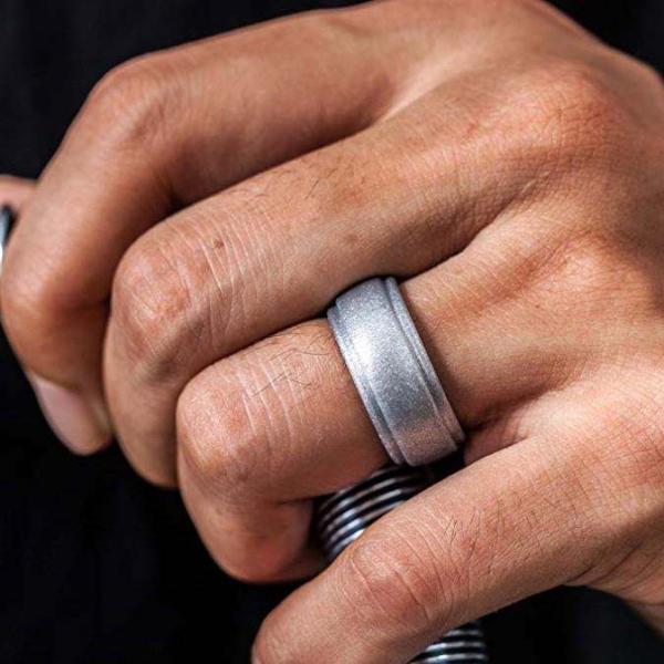 Silicone Wedding Ring for Men Step Edge Sleek Design 4 Packs Singles Moulding Service