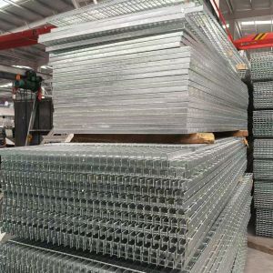 Flat Steel Gratings: Simple, Elegant Design for Any Setting