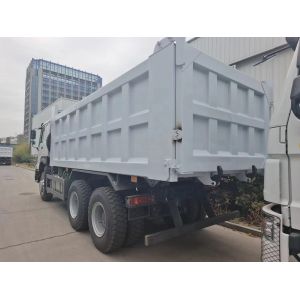 SINOTRUK HOWO Tipper Dump Truck LHD 6×4 371HP 20CBM