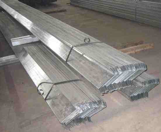 Buy Lightweight Galvanized C / Z Purlins , Hot Rolled Metal Building Purlins  at wholesale prices