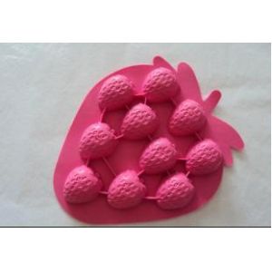 Small Reusable Silicone Ice Trays Sweetly Strawberry Shaped For Easter /