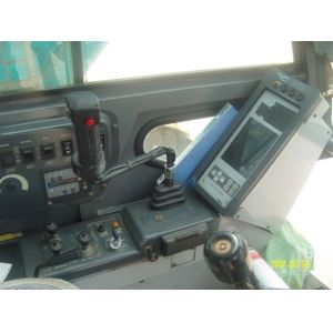 250T crawler crane kobelco 2005