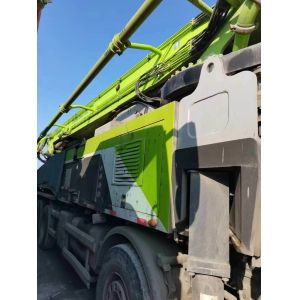 Zoomlion Concrete Pump 56 Meters Mercedes Chassis Best Condition and Original