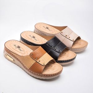 BS083 Amazon Hot Style 2021 European And American Slippers Female Car Line Non-Slip Lightweight Slope With Thick Bottom