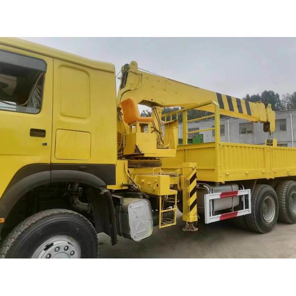 Sale Customized Sinotruck HOWO 6*4 Truck Mounted Crane with Customized