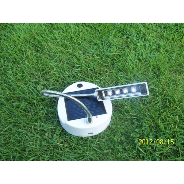 Energy saving 150000mcd Solar Powered LED Lamp 100 * 92 * 260mm