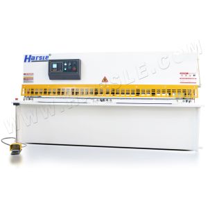 QC12K-16×2500 hydraulic shearing machine from China manufacturers, cutting