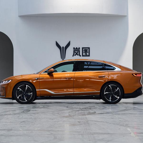 Long Range Voyah Passion Hybrid Light Electric New Energy Vehicle