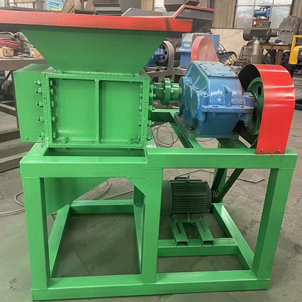 Customized High Capacity Automatic Waste Tire Shredder Crusher Machine for Recycling