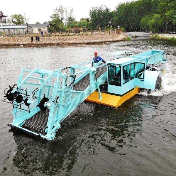 Large Aquatic Plant Harvester With Diesel Engine For Water Weed Harvesting