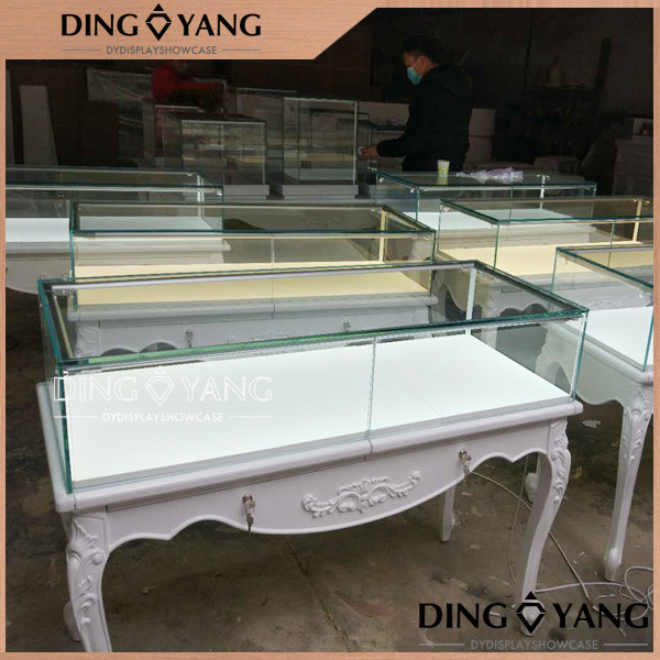 1200X550X950MM European Style Jewelry Showcase