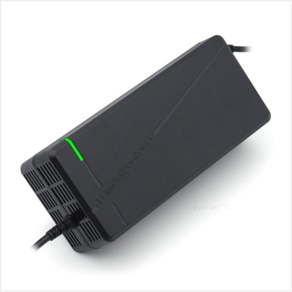 Buy Durable Plastic Case Intelligent Lithium Battery Chargers YM-R15-SK at wholesale prices