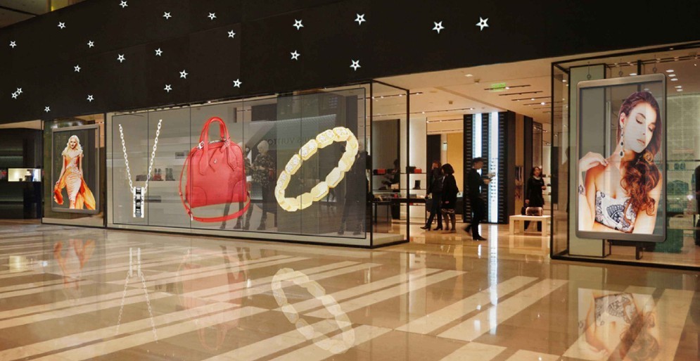 9245 Pixels Transparent Professional Led Display Screen 5000cd 10.4mm