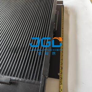 Mechanical Replacement Parts Excavator Parts PC228 Hydraulic Oil Cooler