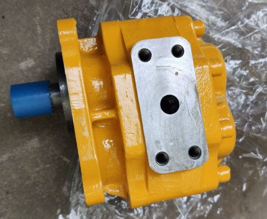 High quality Shantui SD22 bulldozer steering pump original quality factory direct sales 07436-72202
