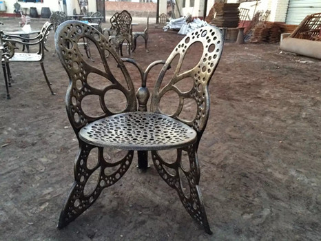 Buy Classical European Cast Iron Table And Chairs Aluminum Patio Furniture at wholesale prices