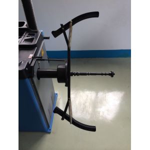 ISO 140RPM Motorcycle Tyre Balancing Machine High Accuracy